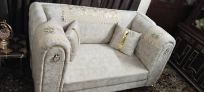 2 seats sofa with 2 cushions