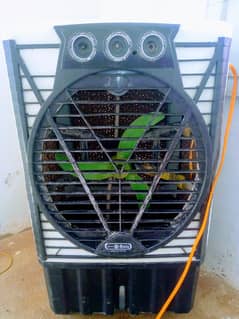 DC Air Cooler with New Water Motor and Cooling ice Packs.