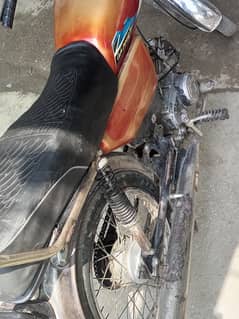 Peshawar number 13 mdll 32k rate de engine sa ok. hai