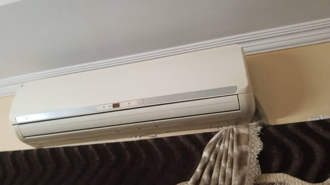 Split AC LG 5