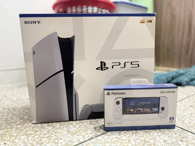 PS5 Disk Edition with backbone - Opened / Not Used 0