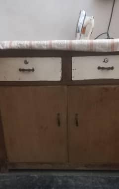 Istari Stand – Strong & Durable – For Sale