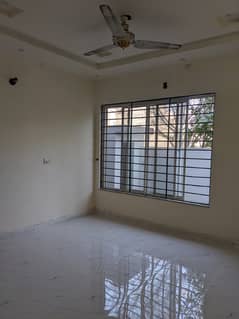 10 Marla New House For Sale In Tech Town Satiana Road
