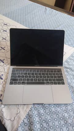 MacBook Pro Neat & Clean Machine for Sale Urgently