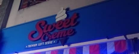 sweet creme female staff required