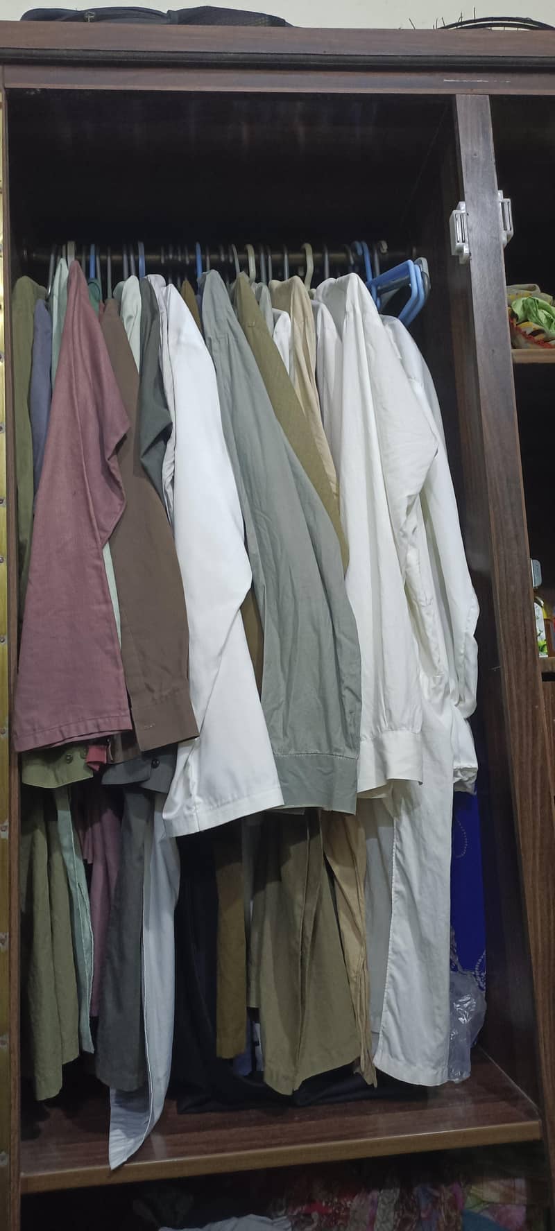 Suiting Almari, Wardrobe, 2Door Almari, Safe Almari 1