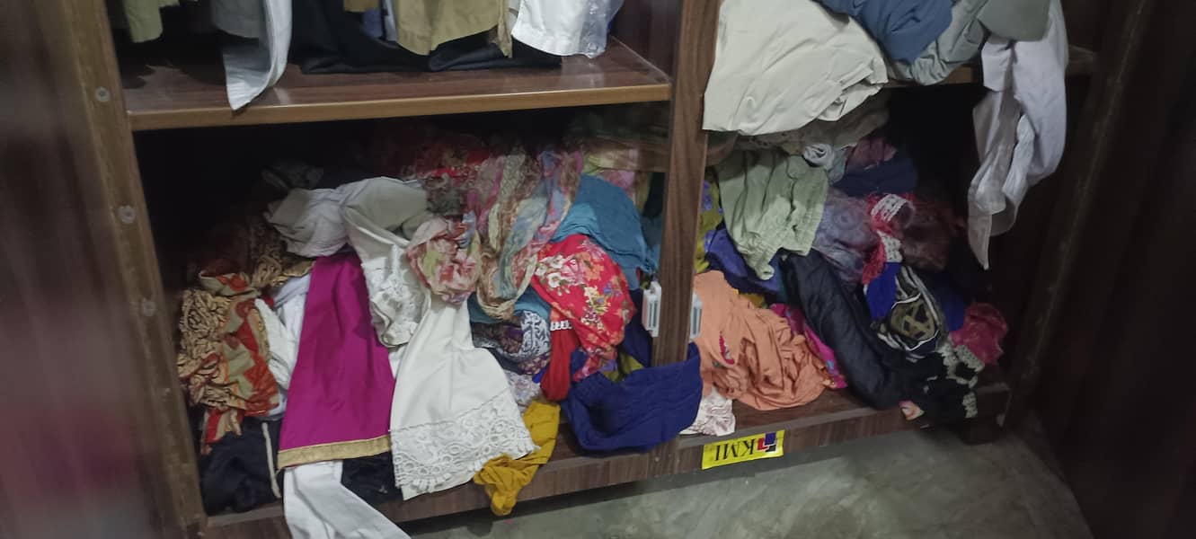 Suiting Almari, Wardrobe, 2Door Almari, Safe Almari 3