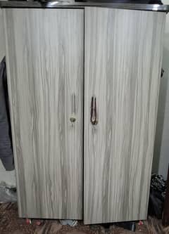 wardrobe الماری
