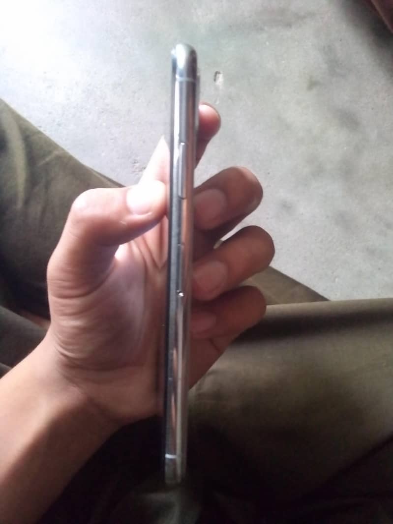 Iphone x non pta but sim working 1