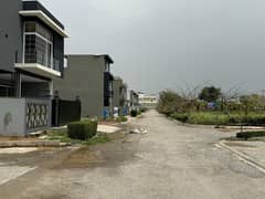 T&T F-17 30x60 POSSESSION PLOT AVAILABLE FOR SALE. .