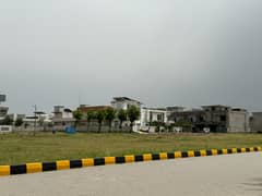 T&T F-17 30x60 POSSESSION PLOT AVAILABLE FOR SALE