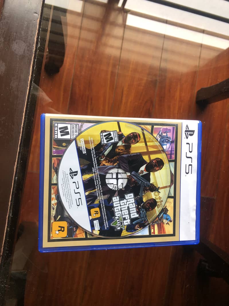 PS5 GTA 5 CD with no scratch and fully working 4