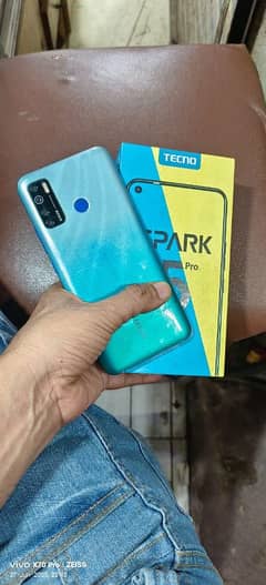 Tecno Spark 5 Pro New conditon 4GB 64GB seald pta aprov complete saman