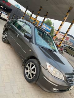 Honda Civic oriel prosmectic Automatic