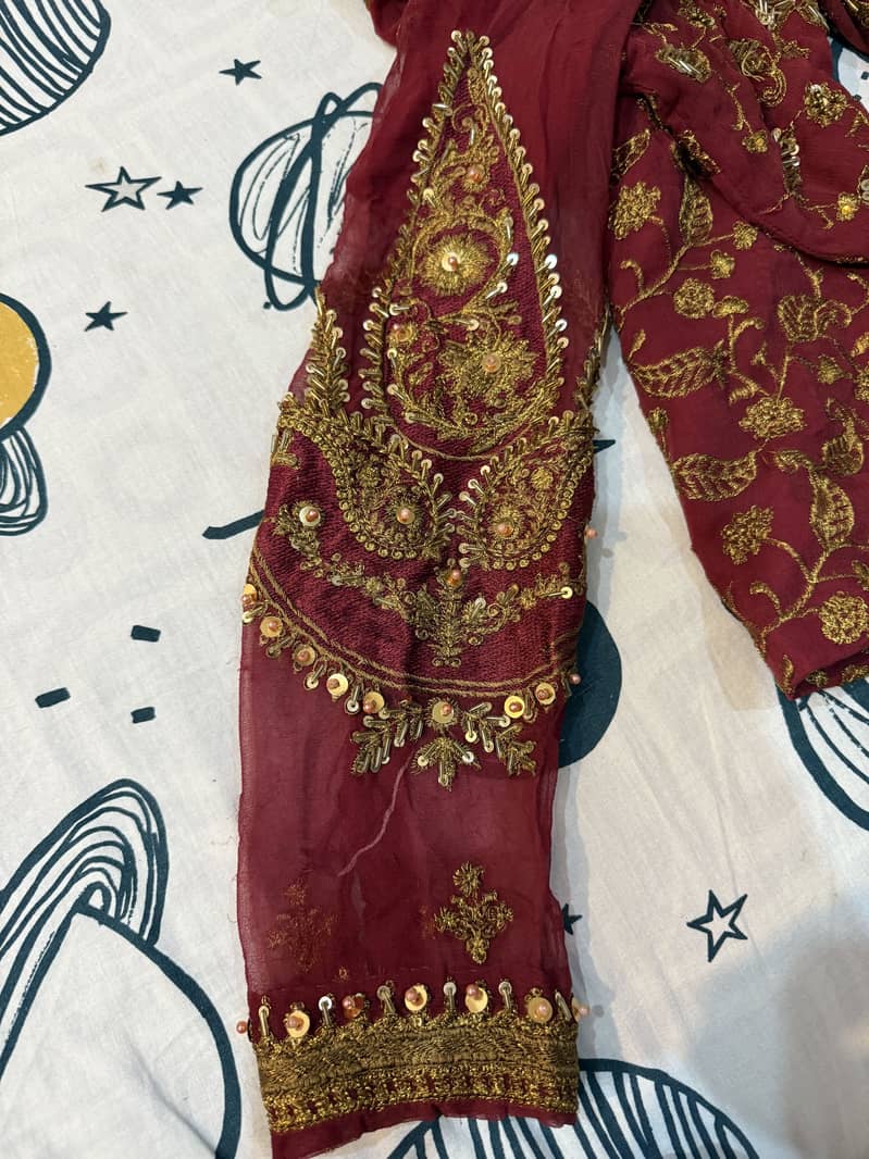 Saree (pure stuff] 1 time use only 1