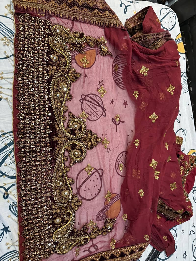 Saree (pure stuff] 1 time use only 2