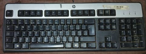 used like new keyboard used for 2weeks only