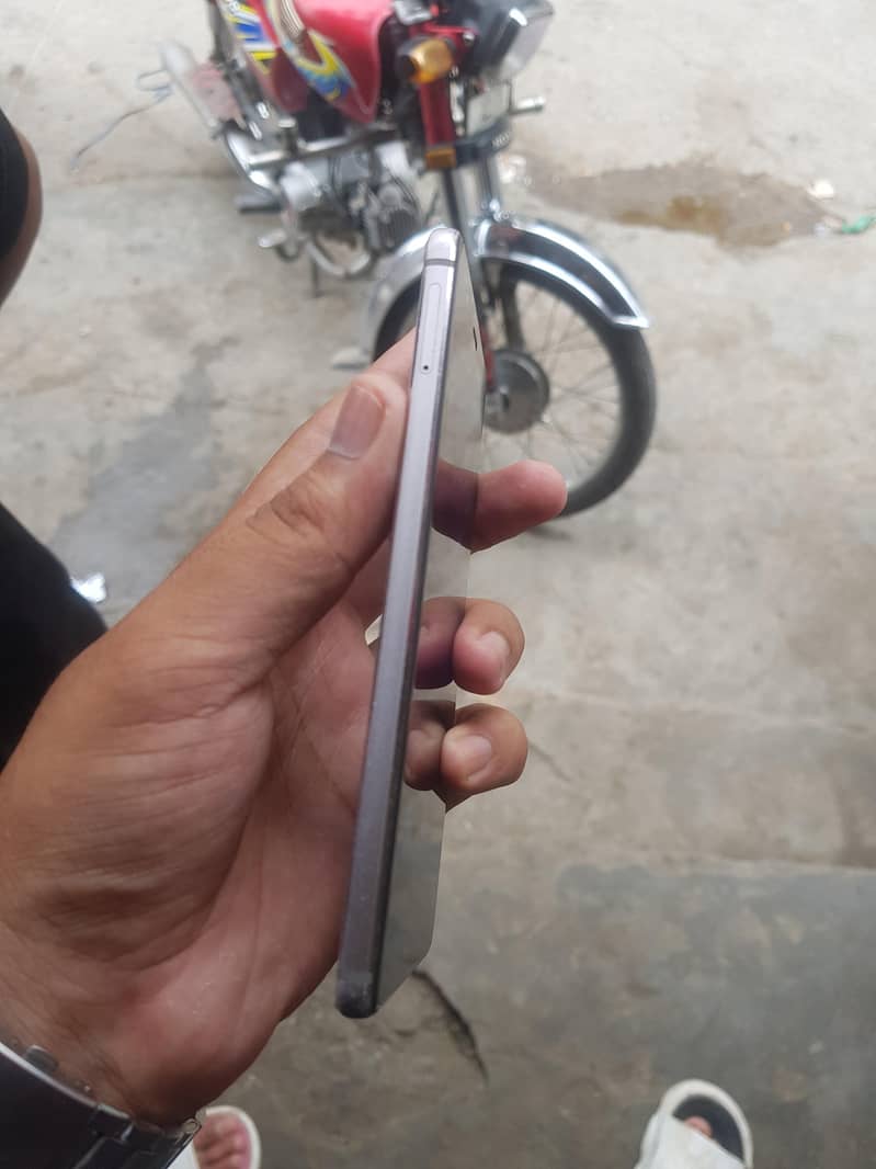 Huawei p9 3/32 exchange possible read all add 5