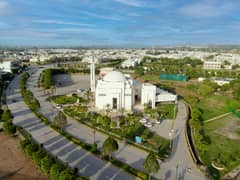 Prime 10 Marla Corner Plot with 4 Marla Green Area Bahria Enclave Sector B