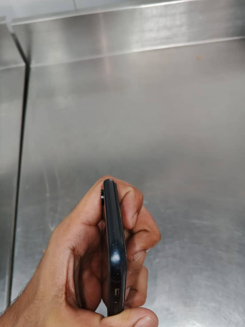 Battey health service 78 JV Phone and version 18.3. 1 and memory 64 3