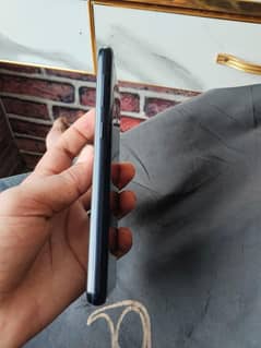 Samsung galaxy a20 3/32  gb hai