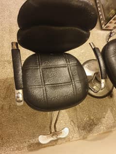saloon chairs for sale