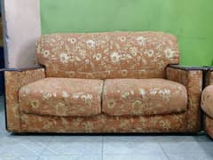 Beautiful and Solid Sofa set for sale