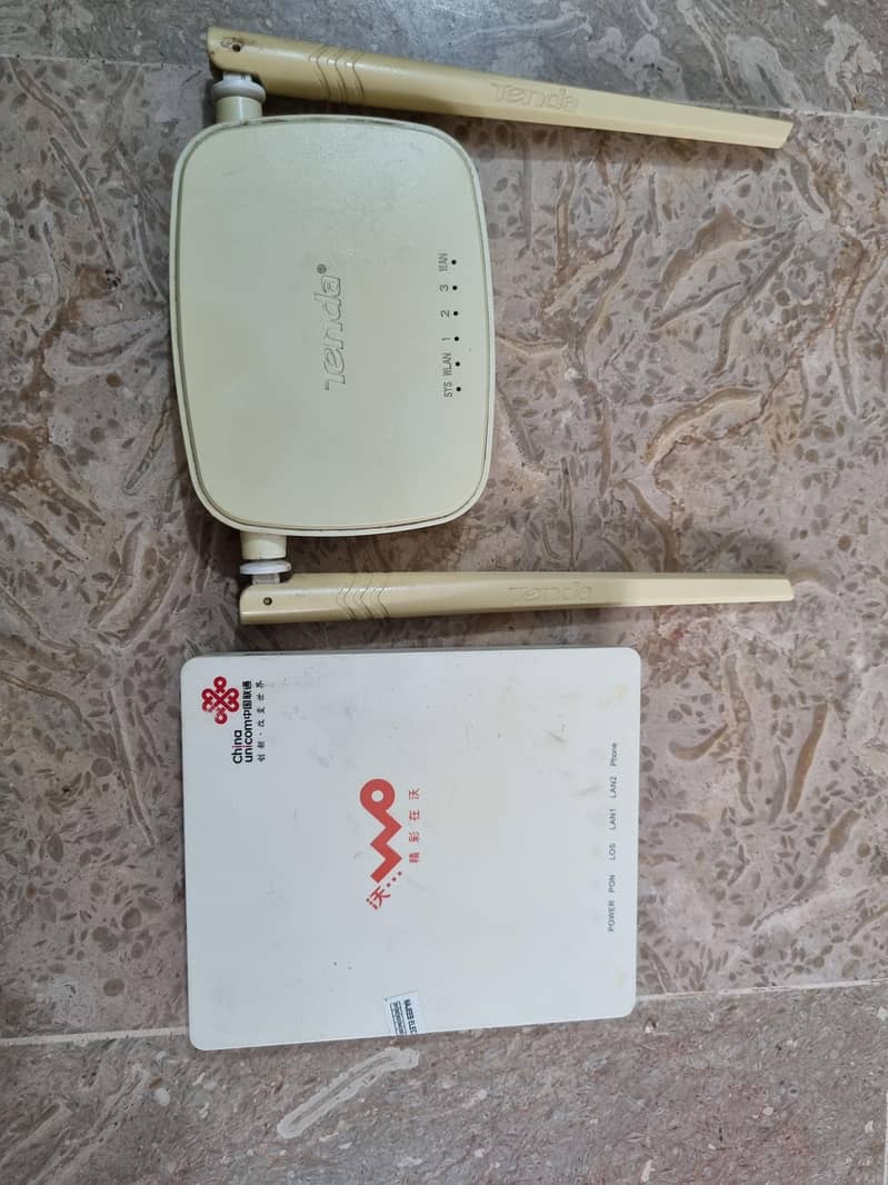 Tenda router with ONU device 2