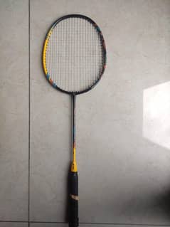 YONEX
