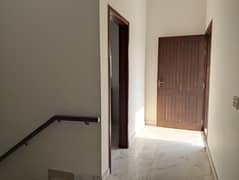 1 Kanal House Upper Portion For Rent in DHA Phase 7 Block R