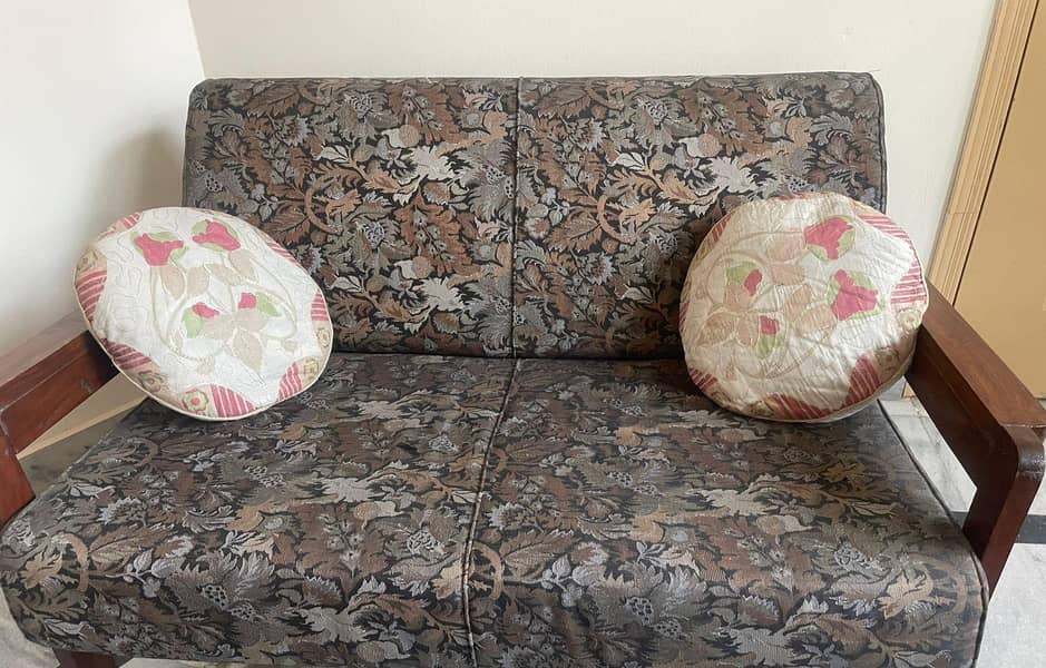 7 seater sofa set with center table and 2 side tables 3