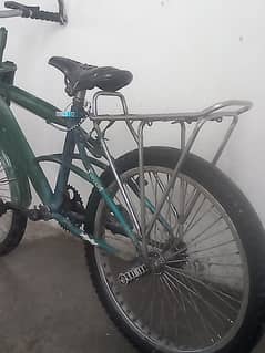 Medium cycle condition compony ferrari