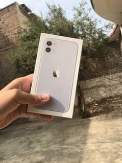 iPhone 11 128gb 86% non pta 10/9 0341/4868241 call. And WhatsApp