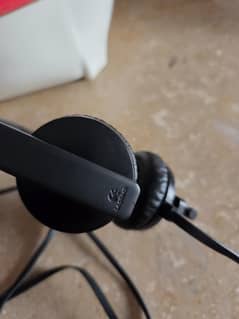 Headphone