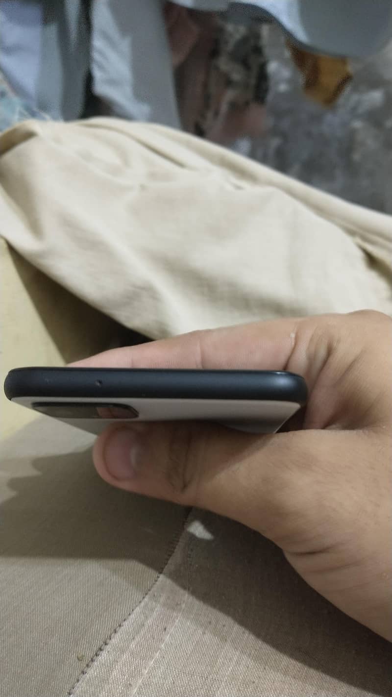 Google pixel 4 xl non pta 10/10 condition 8