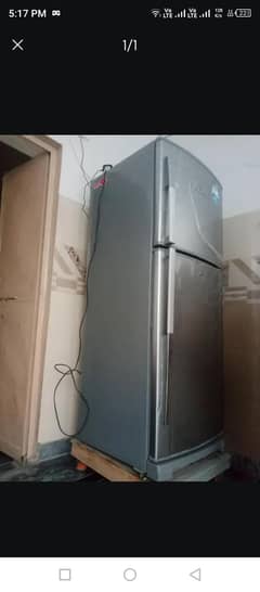 dawlance fridge in good condition