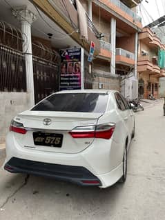bahir sa shower ha gari andar sa total ganiune ha