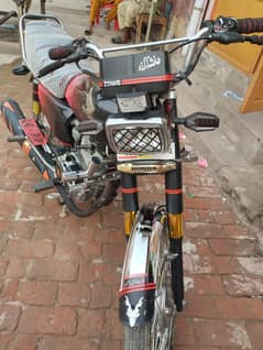 Honda 125 New condition 2015