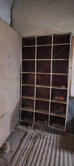 Kryana shops racks for Sale in very good condition
