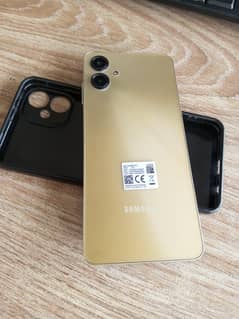 SAMSUNG A06 6/128 FULL BOX (EXCHANGE POSSIBLE)