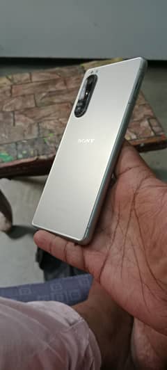 Sony Xperia 5 mark 3 ) 8 ram 128GB memory