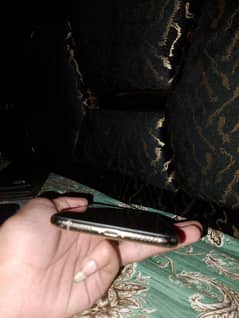 i phone xs max FACTORY UNLOCK