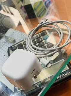 Apple 20W Adapter