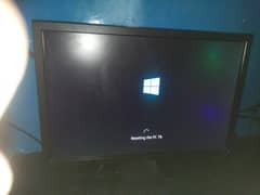 Desktop/Monitor 24 inch with keyboard & Mouse for gaming PCs