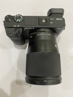 Sony a6300 with sigma 16mm 1.4 e-mount lens