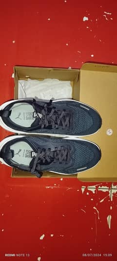 Puma Original Sports Shoes.