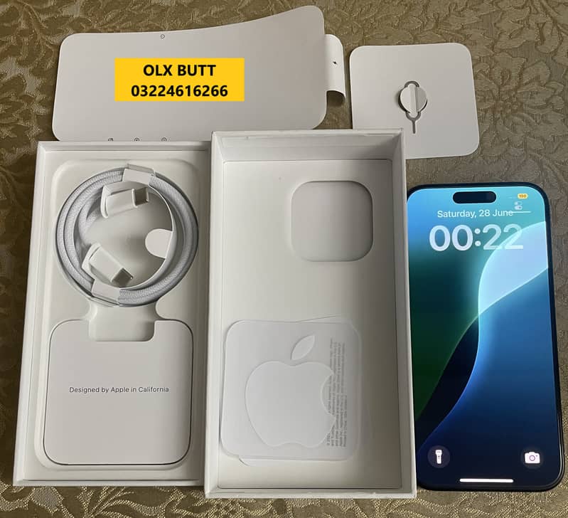 Apple iPhone 15 Pro 10/10 condition open box 1 cycle count 100%BH 9