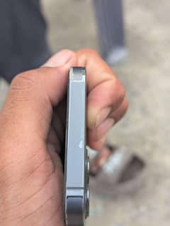 iPhone 12 pro available jv