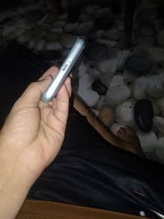 i phone 11 64 gb no Open no repair back thori se crack ha