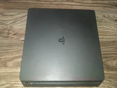 PS4 slim 1TB